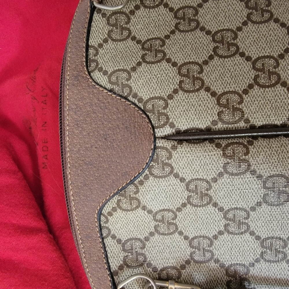 Sold Sold Sold Gucci Crossbody Handbag - Picture 10 of 14